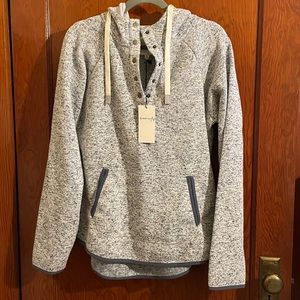 Hoodie with pockets and buttons